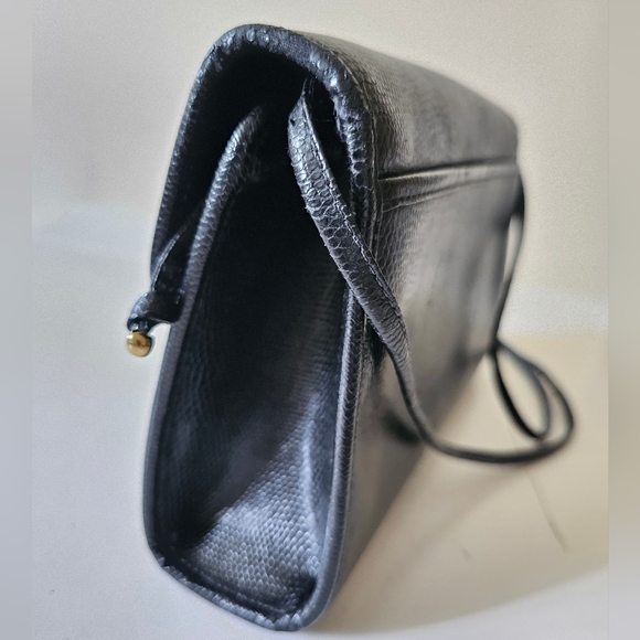 Vintage Givenchy Medium Leather Bag - Picture 13 of 14